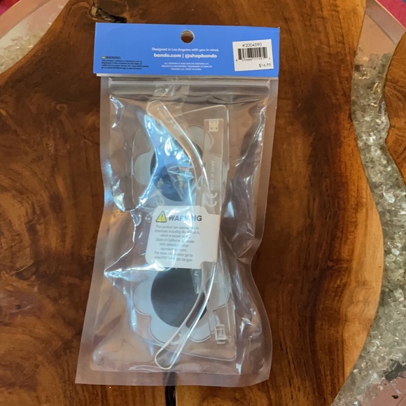 BNWT Ban.do Cat Eye Daisy Sunglasses - Picture 4 of 7